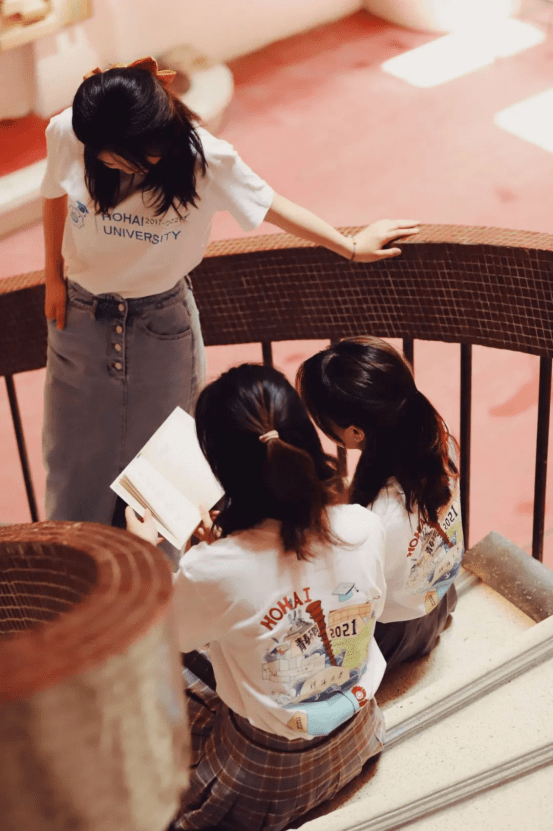 毕业季|衣寄长情,"河"你不说再见_征集_时间_青春