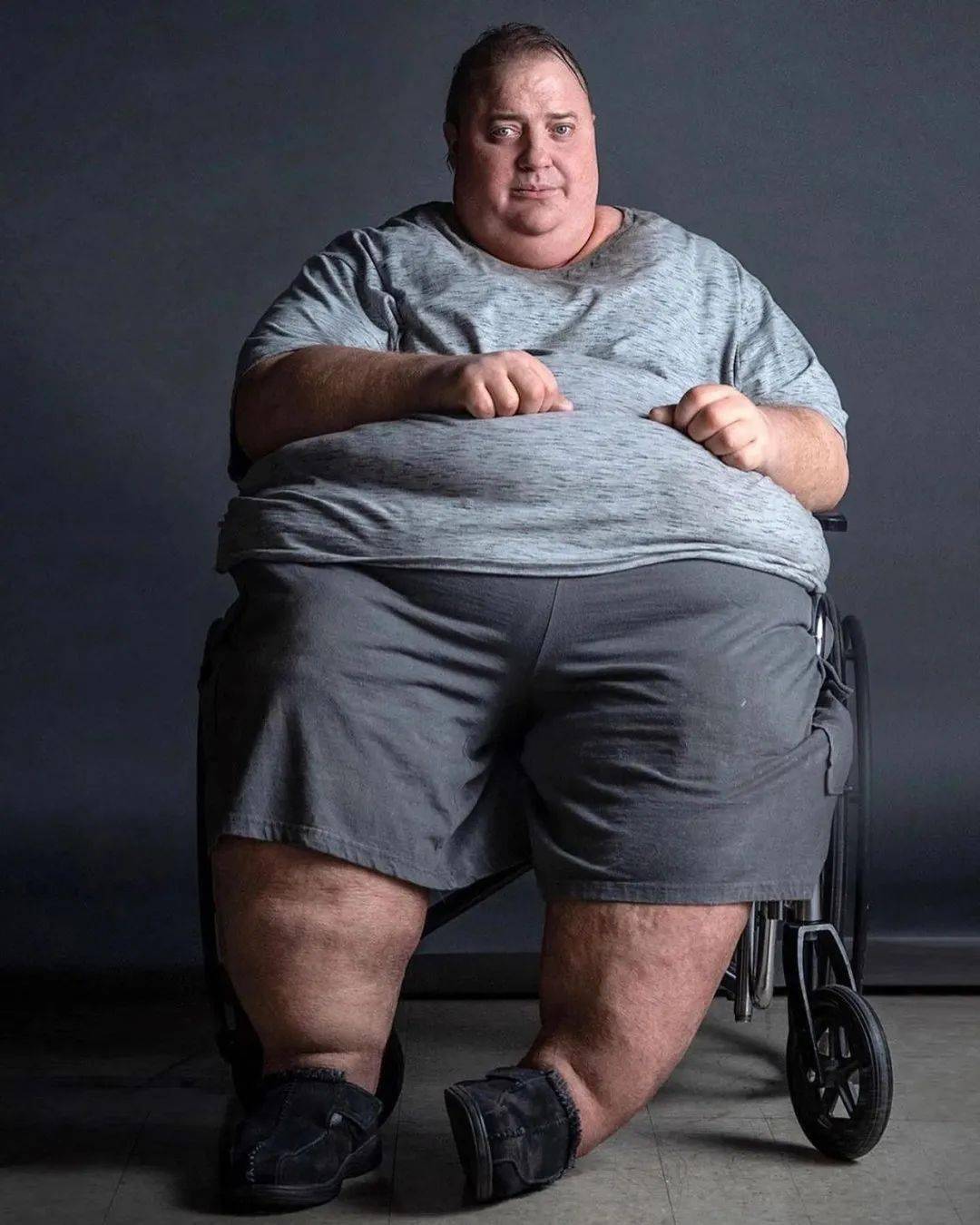 奥斯卡影帝布兰登·费舍的两个儿子引起关注，身高一米九外形条件不错！_搜狐网