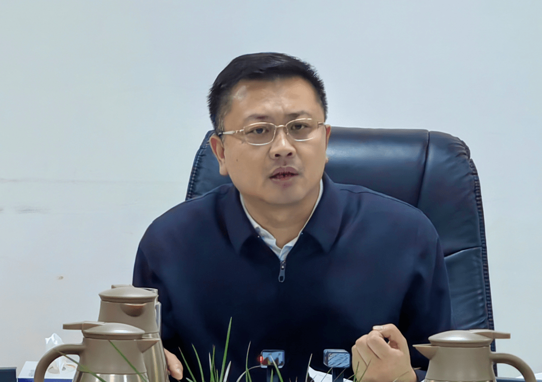 刘子恒主持召开县政府党组会议暨2023年第5次县政府常务会议,县长办公