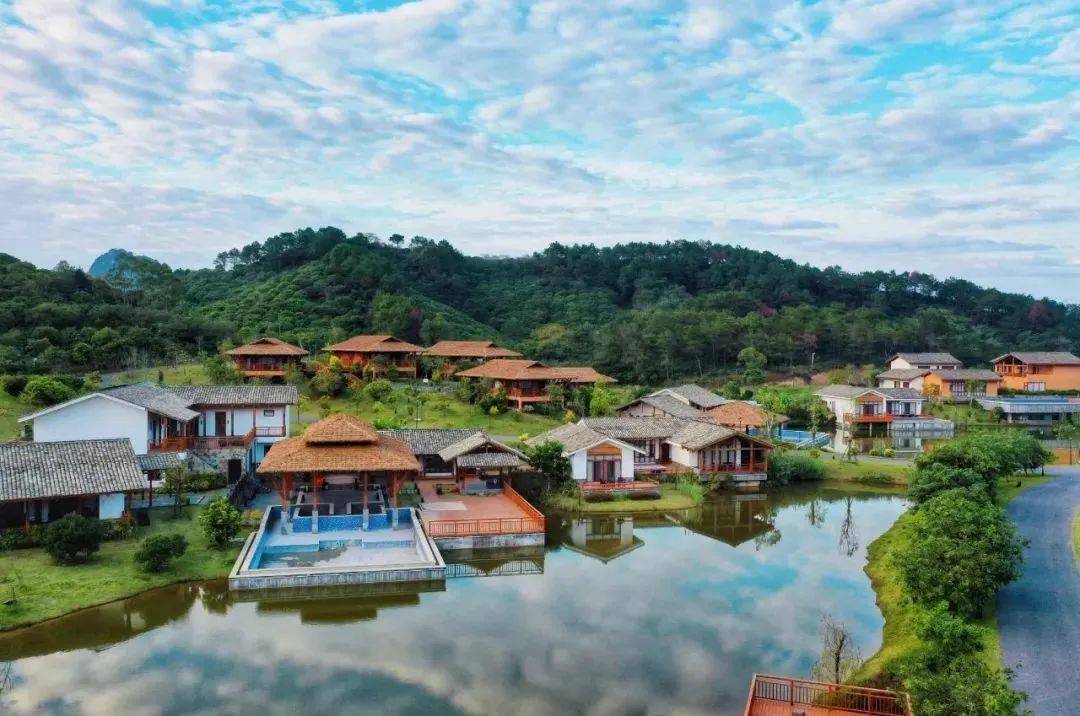 抢房了,仅仅199元可入住五彩田园樵耕山庄!_玉林_独栋_双早