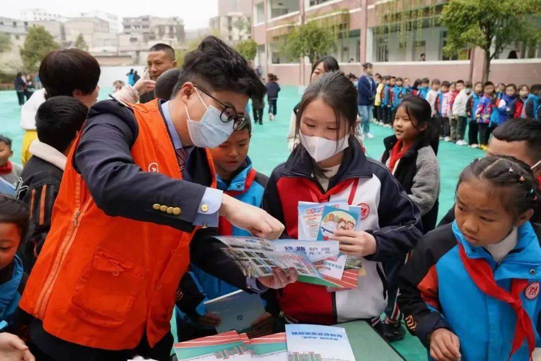 铁路学校 白云图片