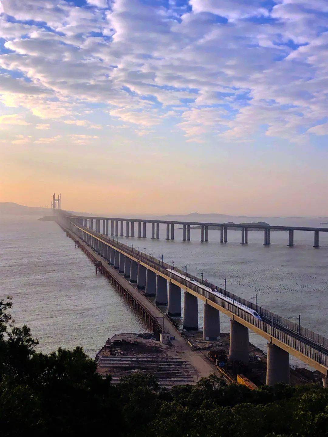 福建通台湾大桥全景图片