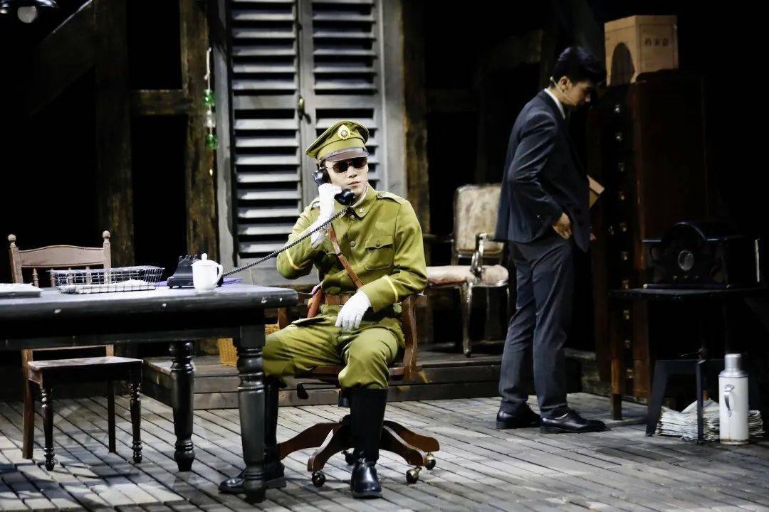 紫金小剧场 | 话剧《0423》,致敬隐蔽战线"伪装者"_南京_表演_历史