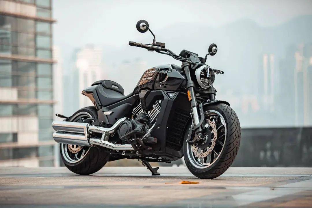 型动之美,耀眼夺目 | 高金thor1000 细节赏_搜狐汽车_搜狐网