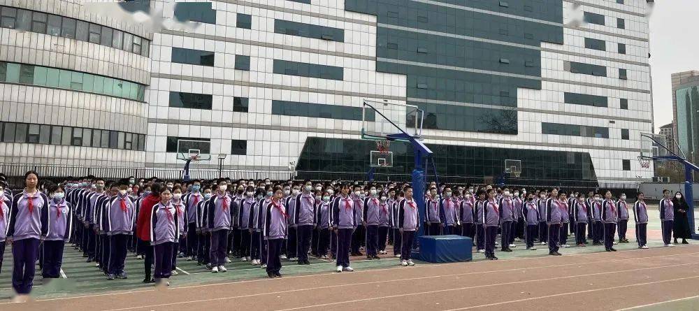 红领巾凝聚团旗下——理工附中东校区初二年级离队建团仪式_中国_全体