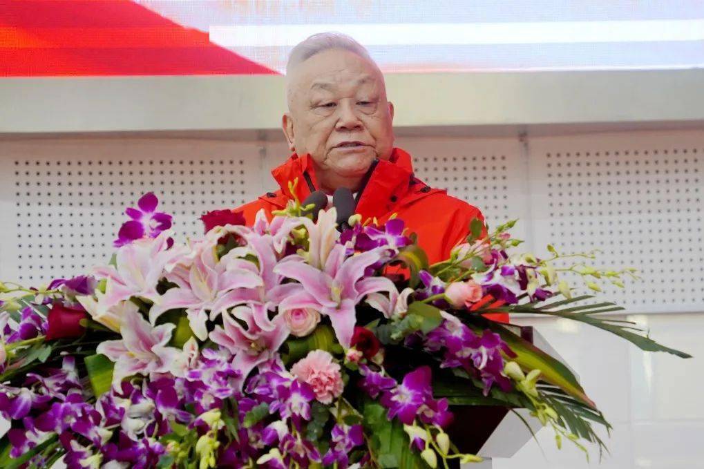 董事长沈宏邦先生致辞壹上午9时30分,合作签约暨揭牌仪式正式开始.