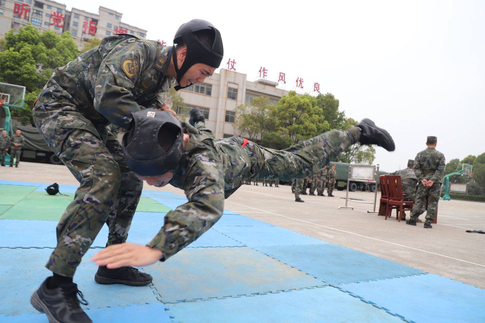 从严从难砺精兵，武警岳阳支队开展军事训练考核_体能_实战_技能