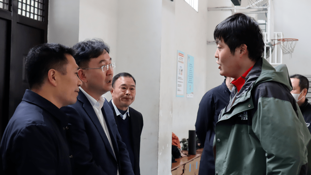 国家体育总局青少司副司长姜庆国一行莅临学校指导调研