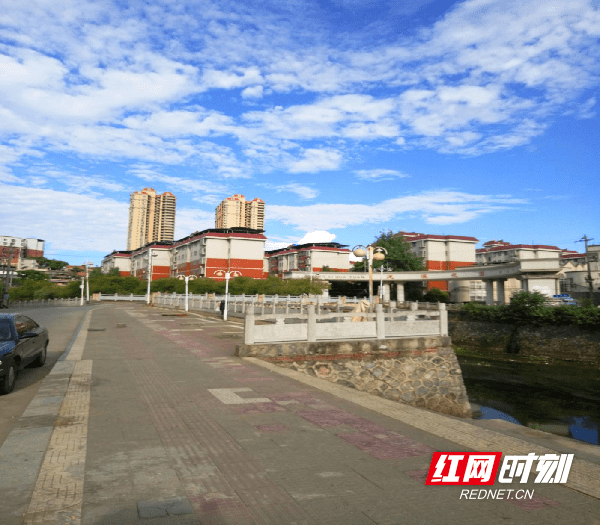 东安县白牙市镇:小城待君来_龙溪_广场_人们