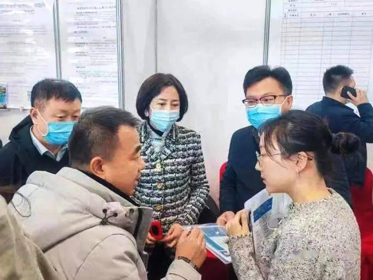 3月28日,市卫生健康委党组书记,主任张进霜带领市工人医院,人民医院