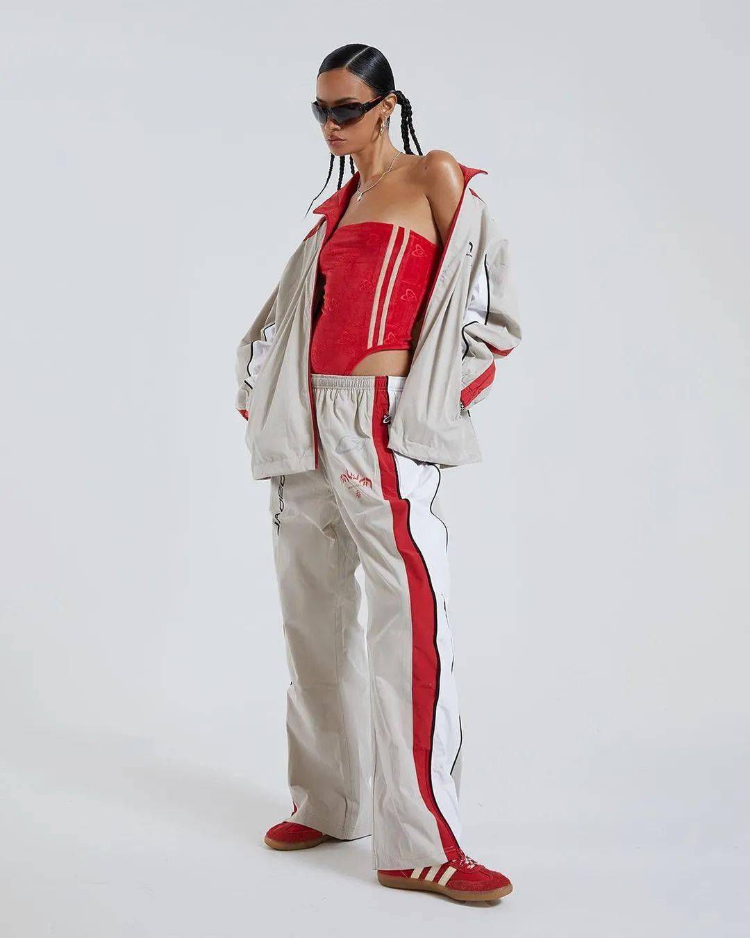 每天认识一个潮牌 | 美式复古辣妹潮牌 jaded london_印花_趋势_设计