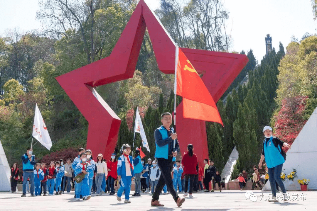 德安义峰山烈士纪念碑图片