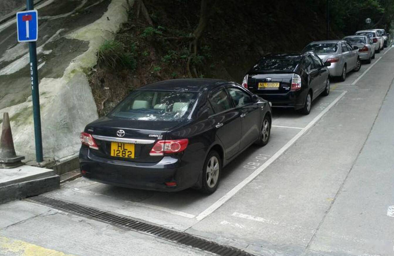 香港的私家车为何总是比内地干净?