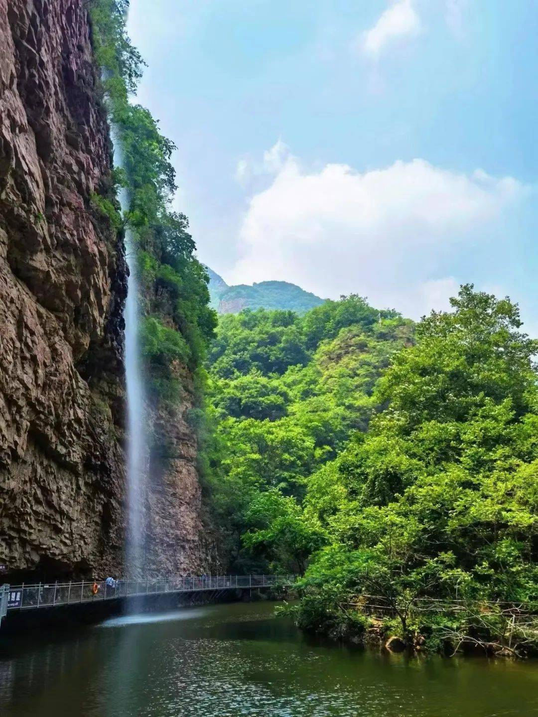 湖洞水图片