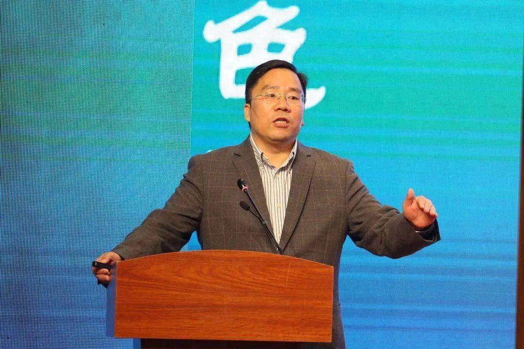 局长王新红为绿色旅游研究院,农业绿色发展研究院揭牌;县委书记史邦俭