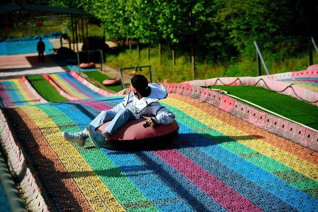 汝州王姐,九峰山小刘,林美丽九峰山情侣谷:主要景点有:红石峡,红龙潭