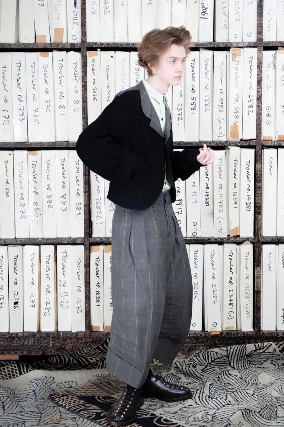 被lv 致敬的 christopher nemeth,从小众逐渐迈入主流视野_via_品牌