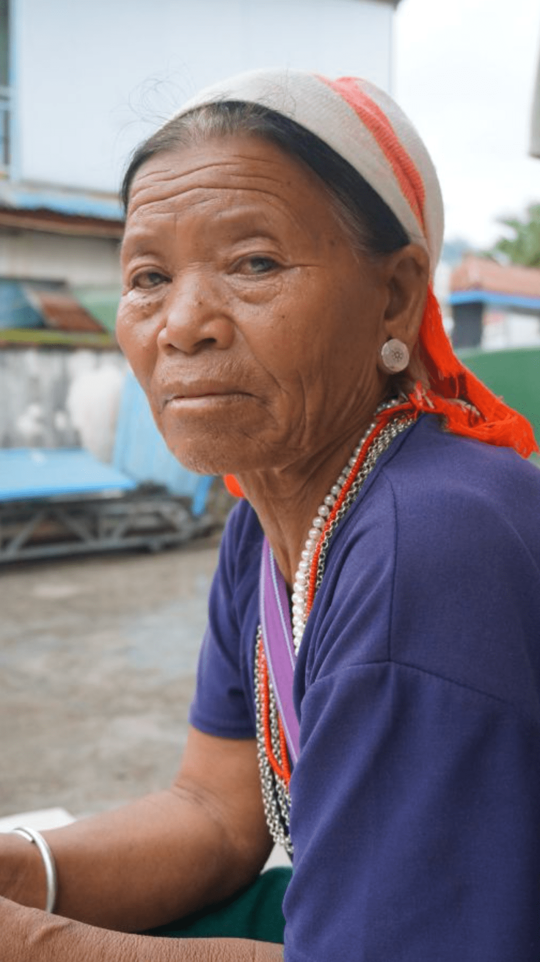 《拉祜族老奶奶》《缅北退役老兵》《佤寨少女 (缅北)》《守望》《佤
