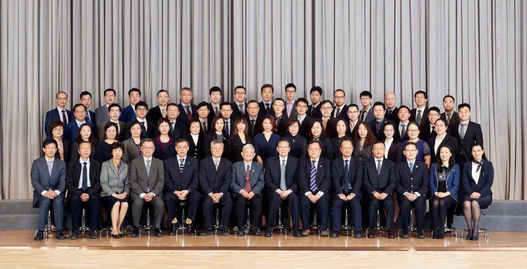 这一次复查,心胸外科主任医师郑景浩仔细研究了小z的病史和检查报告