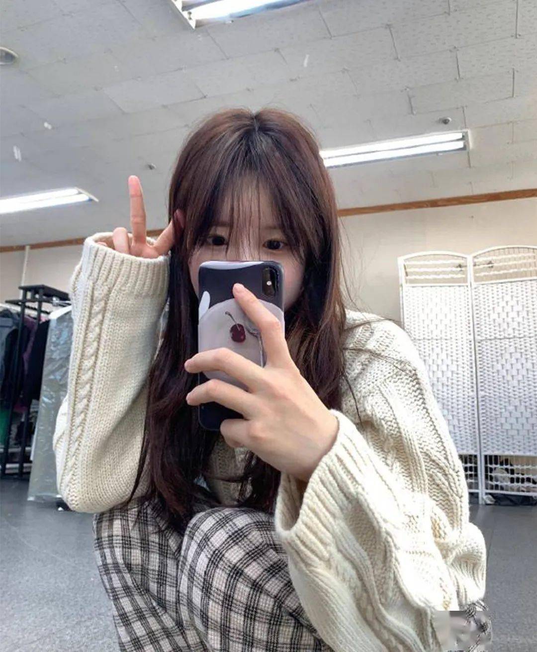 换了就丑的八字刘海求你别再剪了