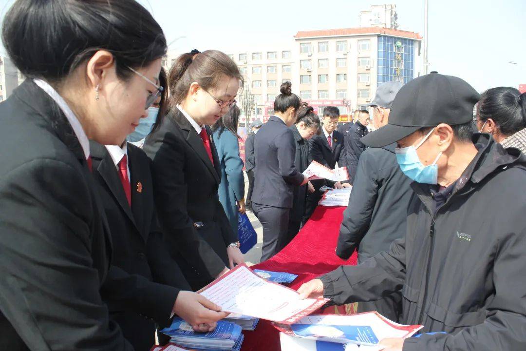 德惠市法院:开展"全民国家安全教育日"宣传周活动_全院干警_群众_知识