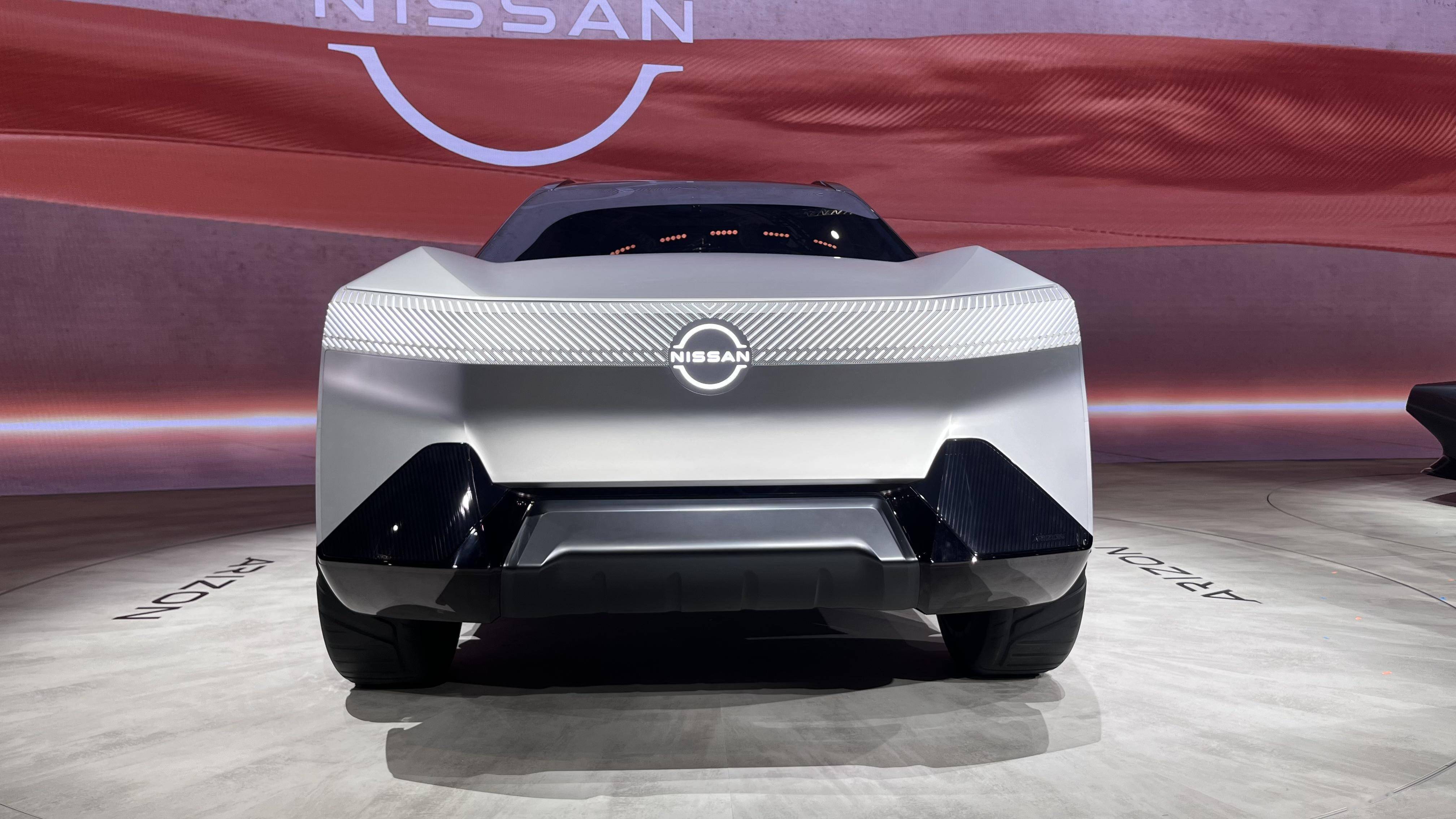 另外,此款概念车还采用了全新eporo人工智能助手系统,可以通过多种