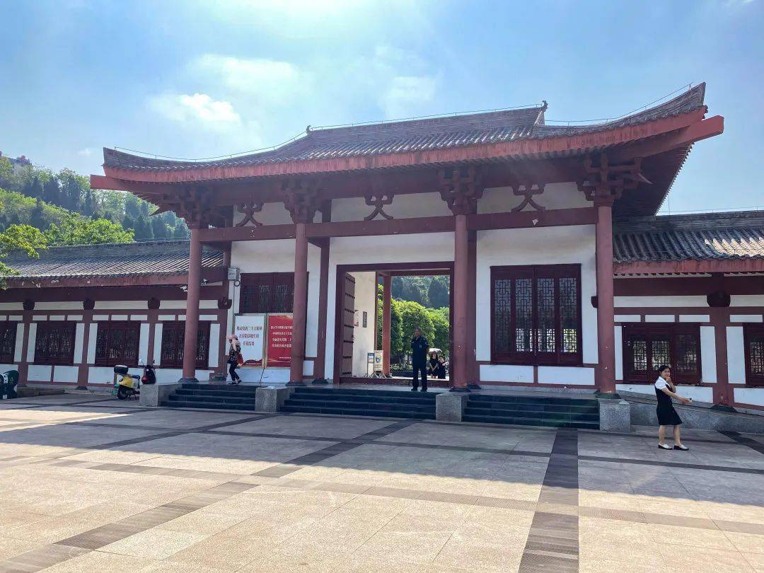 (多图)资阳字库山玫瑰花海迎来盛放,这几个点位拍超出片!
