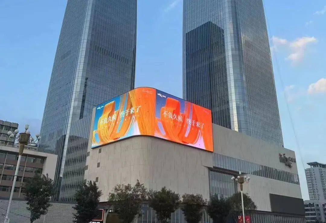 兰州万象城启幕,迎来多个奢侈品牌的地区首店_西北_东方红_消费