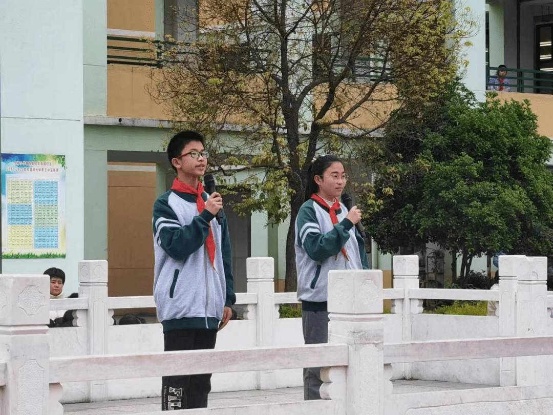 东桥小学凤凰园校区"阅读悦好·浸润童心"读书节系列活动掠影_年级