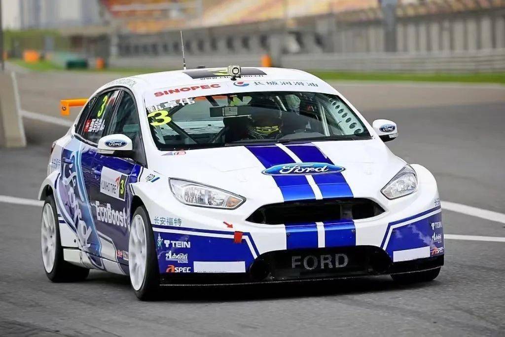 亦敌·亦友 ctcc历史上那些经典的强强对话_赛车世界_赛季_基亚