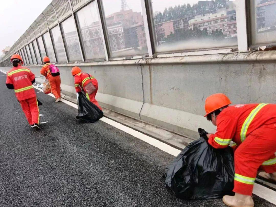 道路遗撒图片