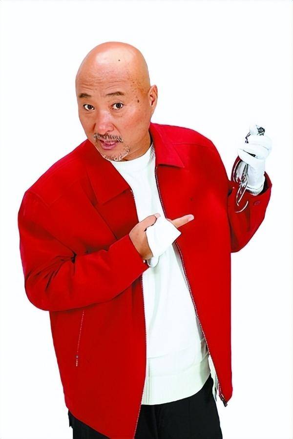 因33万搭上半辈子前程,如今朱时茂陈佩斯再合体,演绎淄博烧烤!