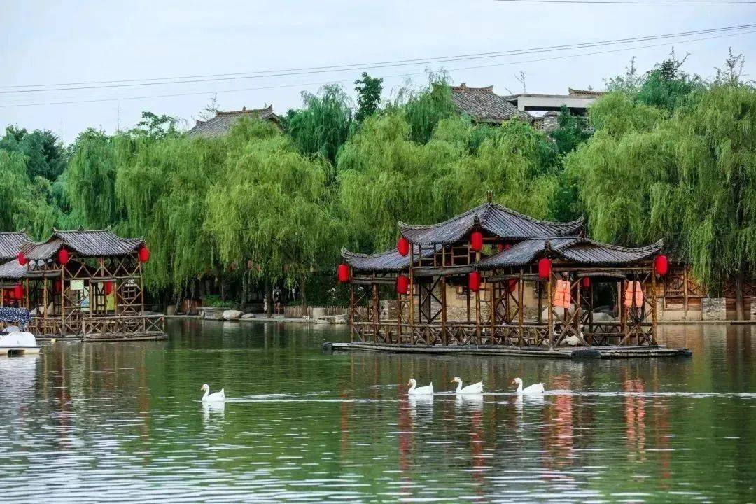 逛周至水街烟火巷子,给心情放个假_大唐_西安_侵权