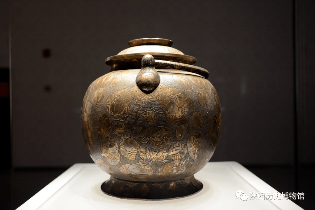 【观往知来】鎏金鹦鹉纹提梁银罐_大唐_长安_风华