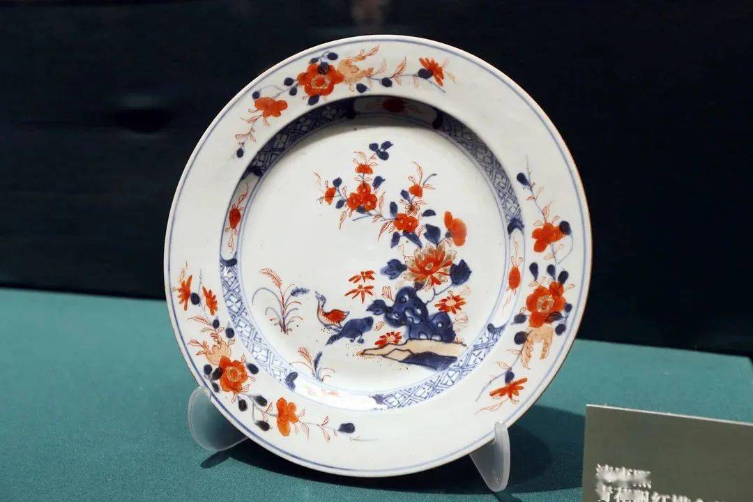 新展开幕 | 芳菲万里,竞妍百年,今日"伊"约绽放_伊万里_瓷器_中国