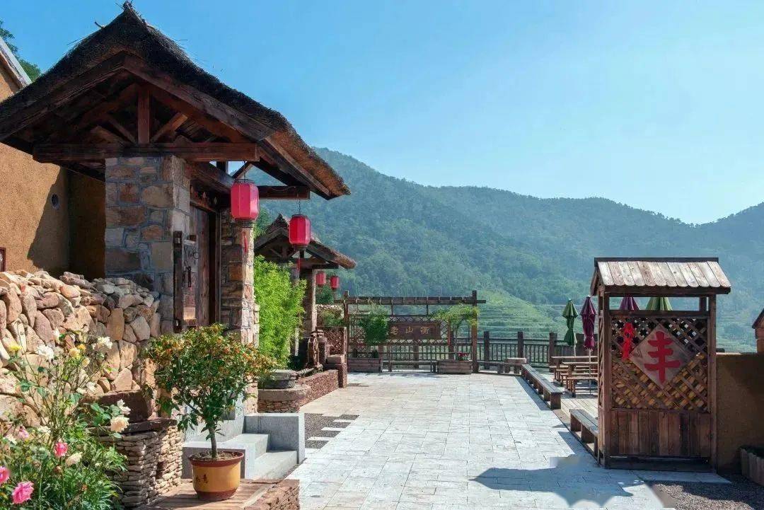 蒙山龙雾茶文化主题酒店5.老马家民宿6.西墙峪民宿7.