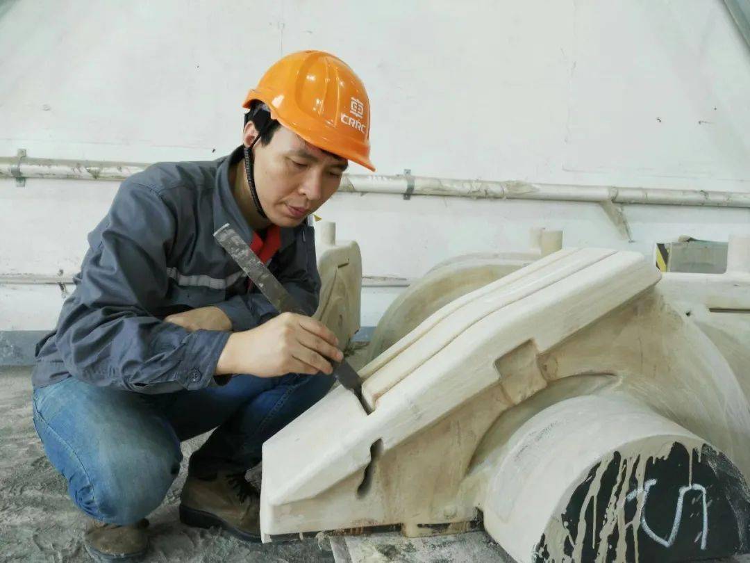 "全国五一劳动奖章"获得者张剑云:不惧苦累,用汗水