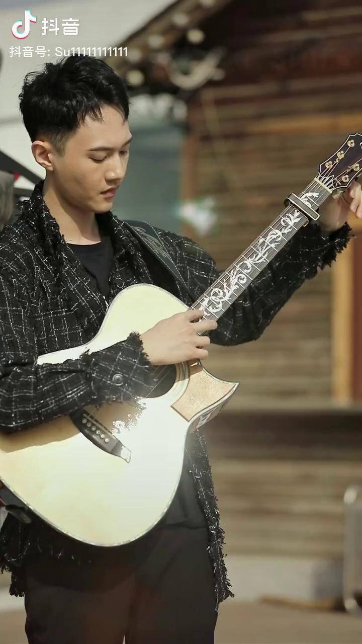 你没听过的《like a star》拧弦完整版来啦吉他 指弹 bgm 抖音创作者