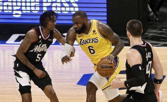 湖人队g3需要调整冲击篮下打法,勇士队进攻武器全开!_内线_防守_1