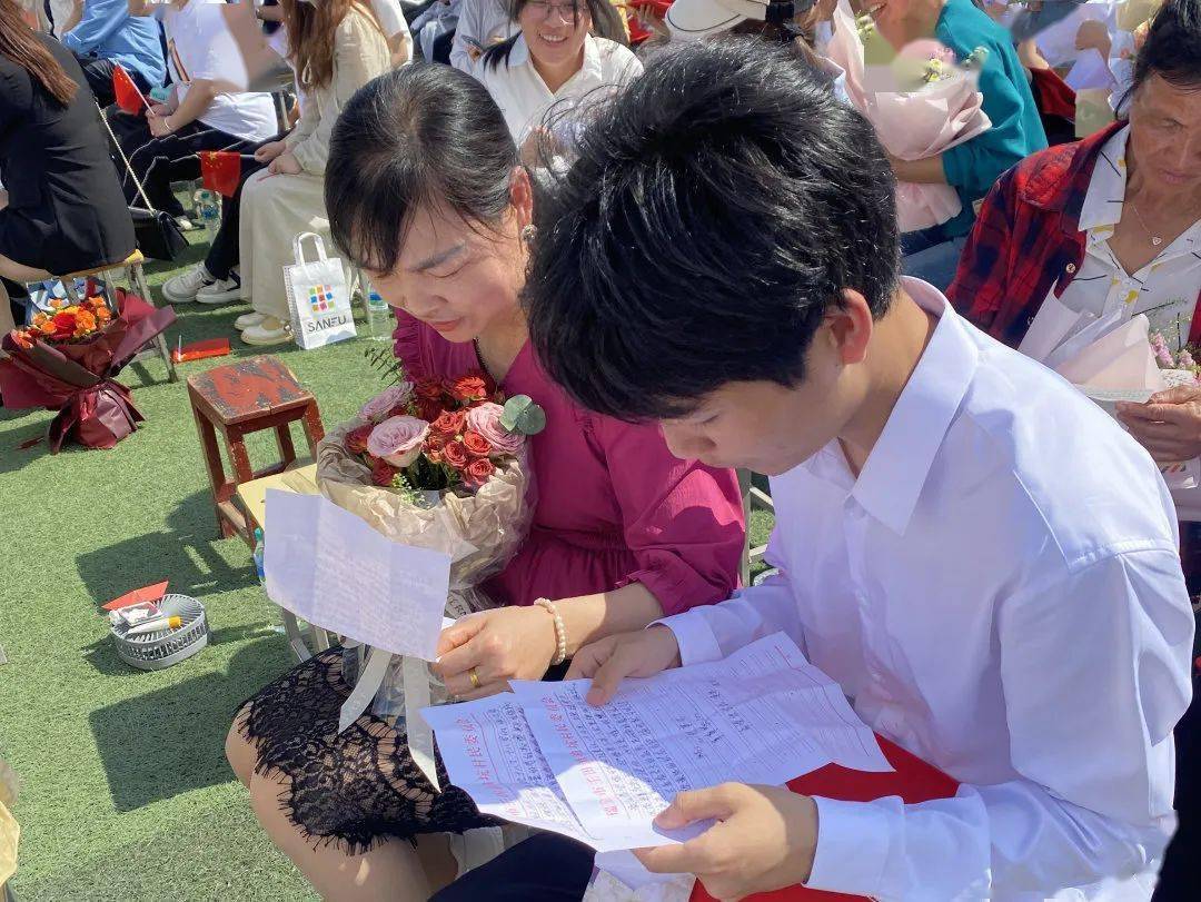 私立英才学校:十八而至,青春献礼_成人礼_父母_学子