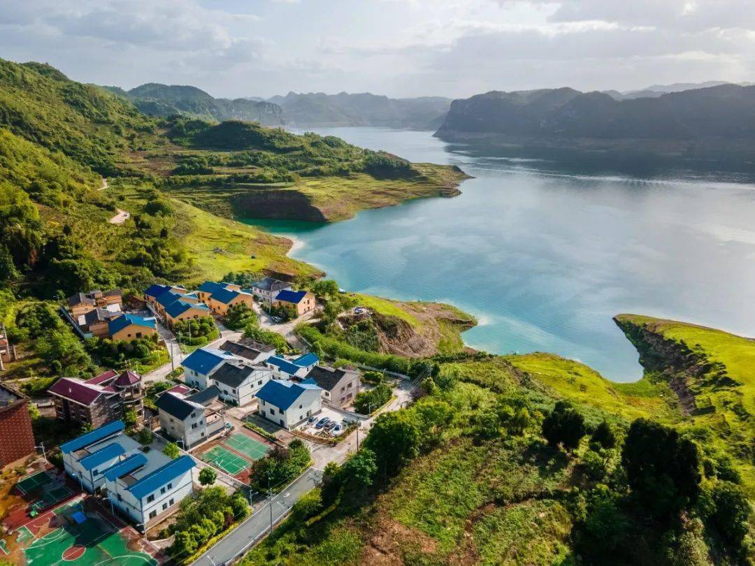 【文旅】重庆游客盛赞余庆飞龙寨:"太有网红潜力"_景区_龙湖_美景