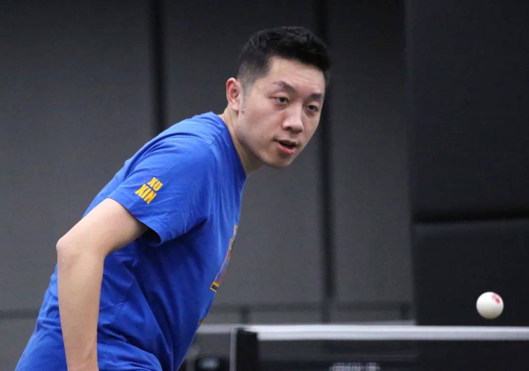 对话| "xuperman"的"昕"灵感和"昕"力量_许昕_乒乓_球馆