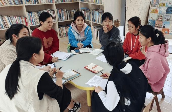 走在前列建新功丨新会区机关幼儿园团支部"走在前列建新功"五四系列