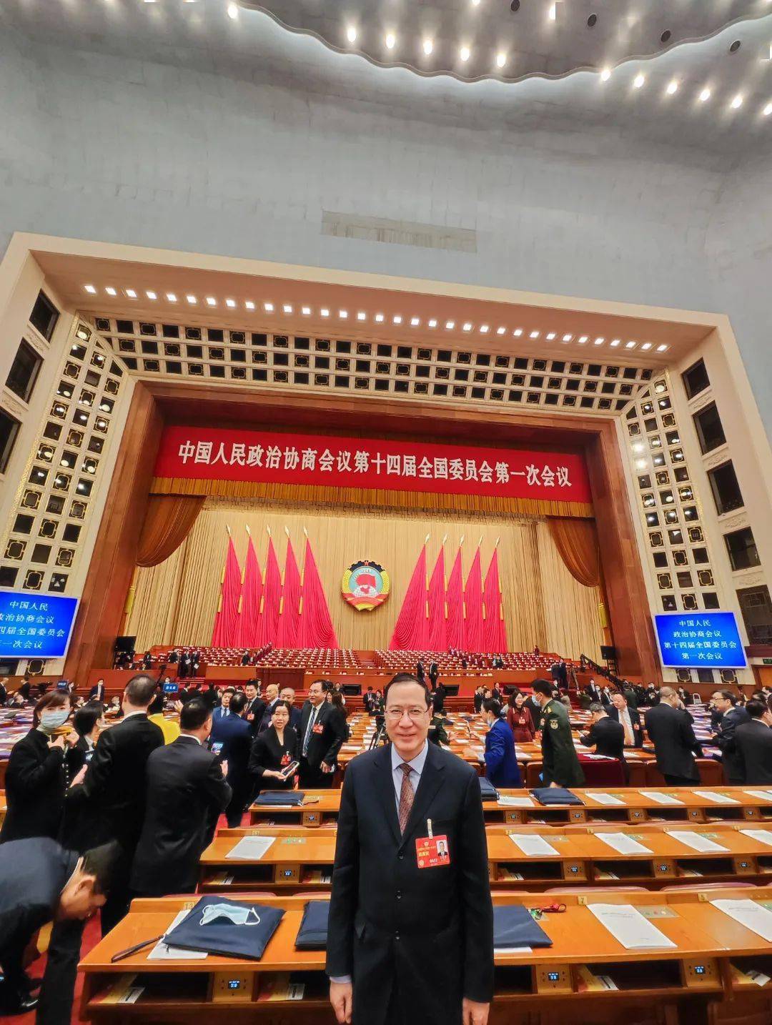 【委员风采】王长平:用"数字"履职的数学家_调研_高等教育_发展