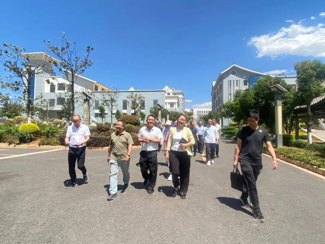交流学习 凝心互鉴丨澄江市第一中学到玉溪市长水实验中学进行交流