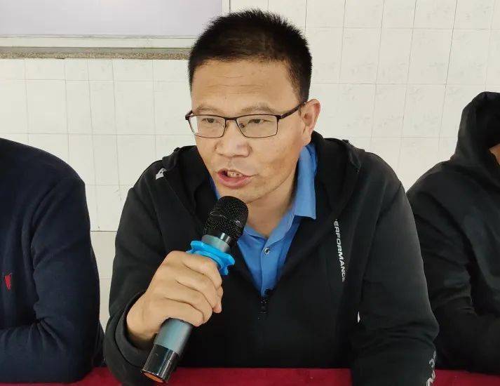 【坚持人民至上】家校携手 共促成长——高阳县布里中学召开七,八年级