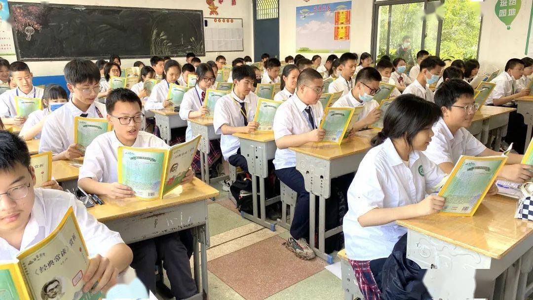 读,演,写等一系列活动提供展示平台为莘莘学子创设阅读空间松滋市实验