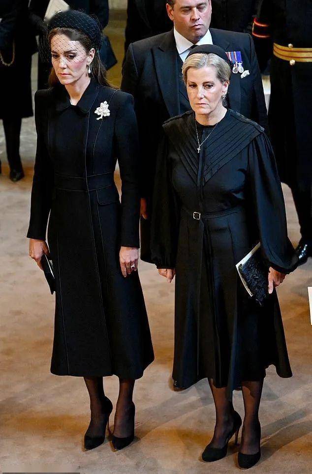 凯特王妃和苏菲王妃成为皇权二人组!