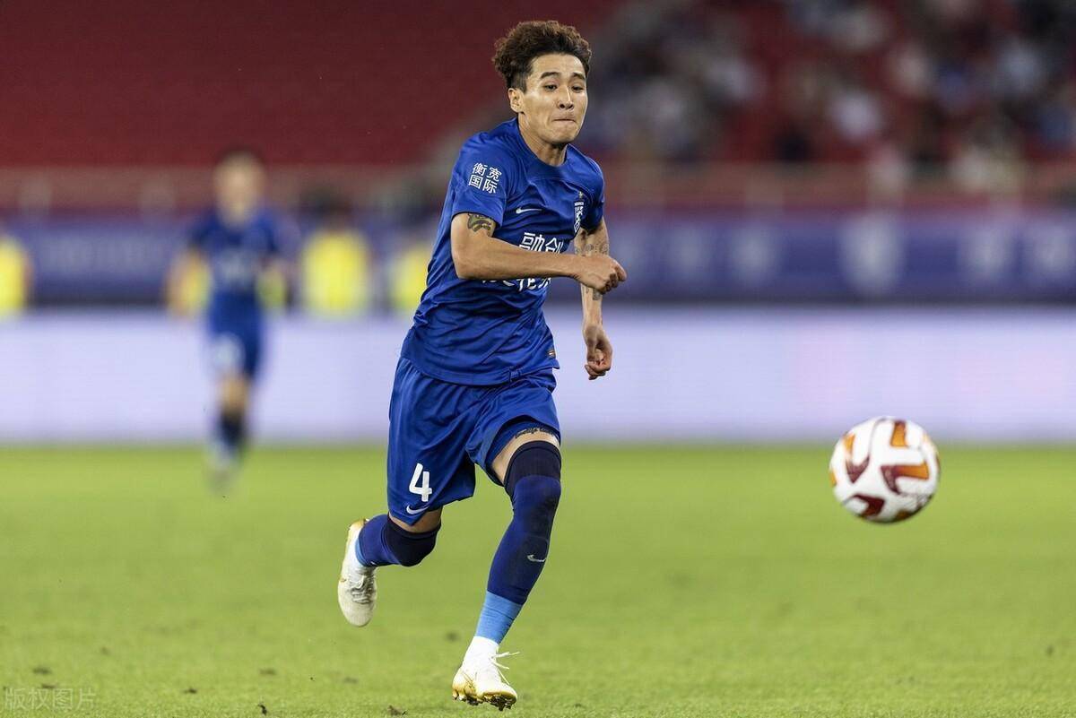 武汉三镇前瞻:领头羊残阵出击,卫冕冠军全主力争胜_轮换_阿齐兹_阵容