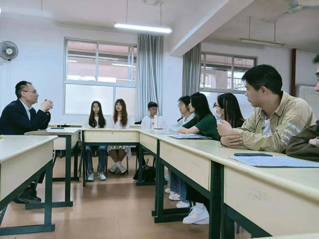 福清市人社局赴武夷学院开展人才招引就业创业活动_企业_毕业生_政策